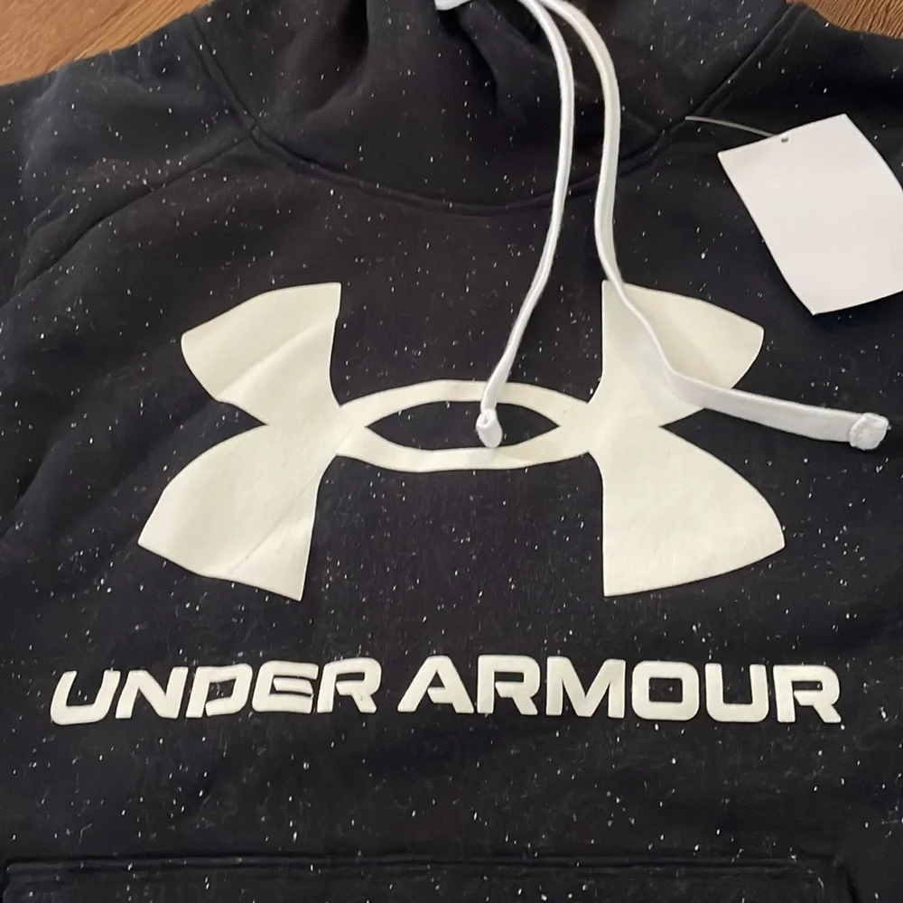 NWT Under Armour Black with White Hoodie Sizes 1X - Picture 2 of 3
